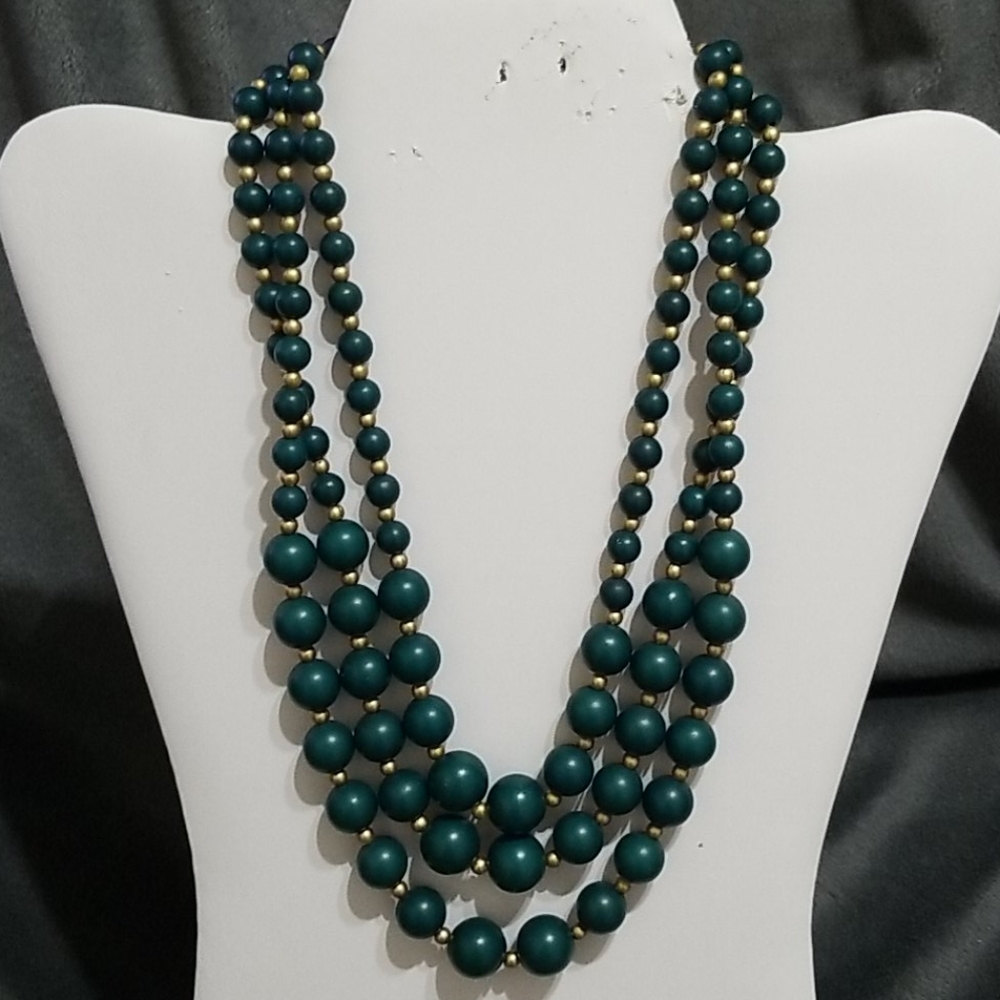 Three Strand Green and Gold Necklace